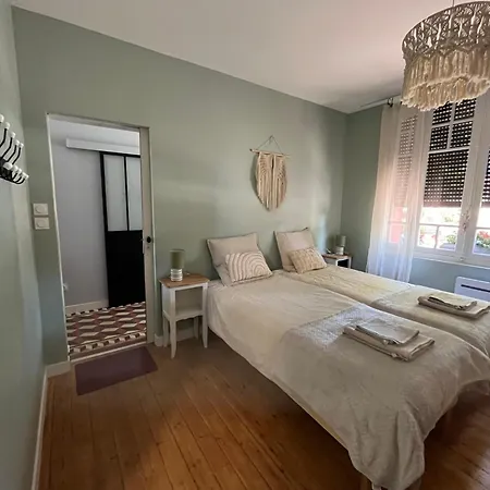 Bed & Breakfast Le Du Port Canal Moissac
