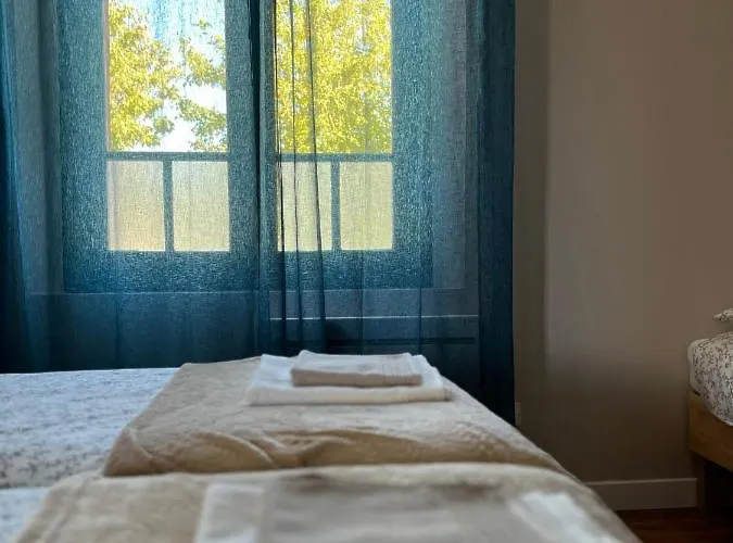 Le Du Port Canal Bed & Breakfast