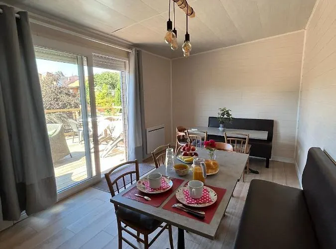 Bed & Breakfast Le Du Port Canal Moissac